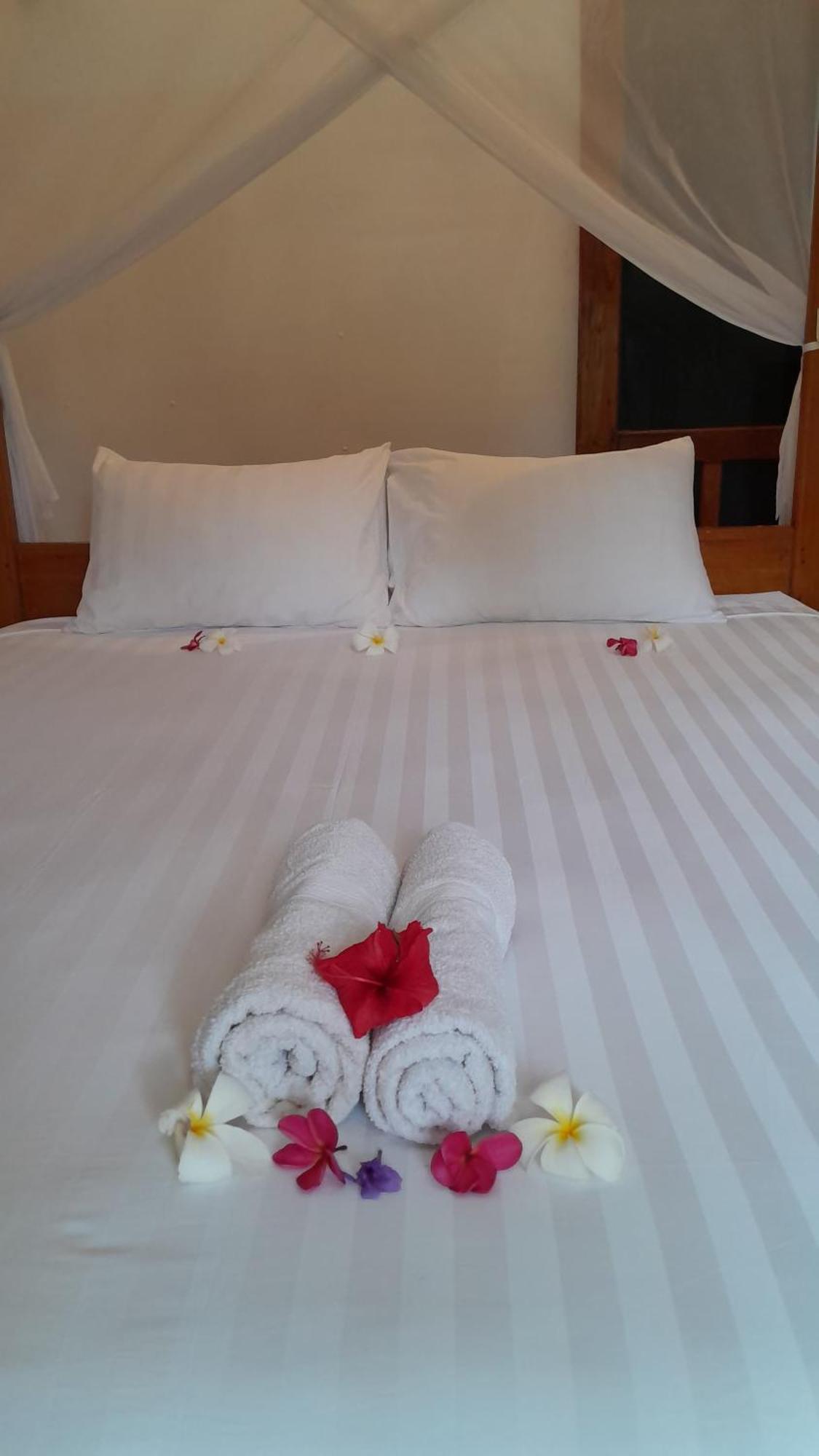 We'Be Cottages Gili Meno Εξωτερικό φωτογραφία